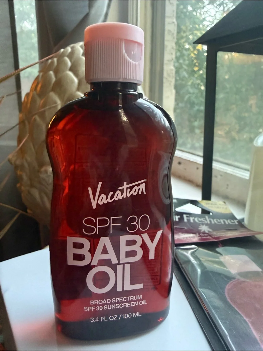 Vacaton SPF 30 Baby Oil Sunscreen - Pink Bottle